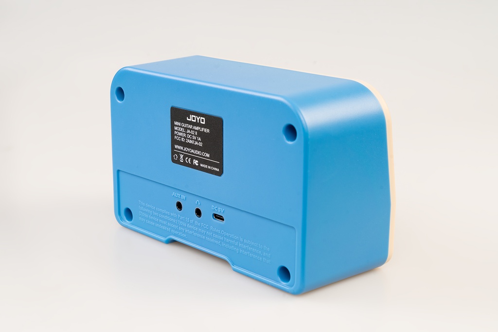 MINI AMPLIFICADOR JOYO, PARA GUITARRA,ENTRADA PARA AUX, PERILLA DE TONO, COLOR CELESTE.