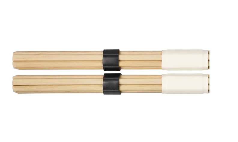 PAR DE ESCOBILLAS DE VARILLAS MEINL, MADERA DURA, VOLUMEN MODERADO, MANGO DE FACIL AGARRE, ANILLOS AJUSTABLES.