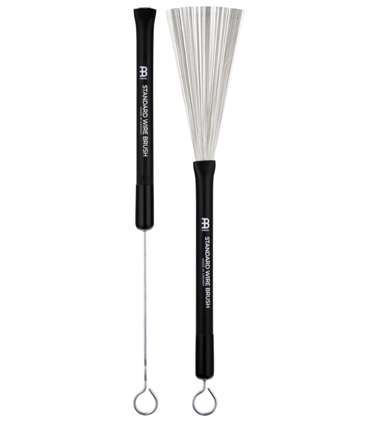 PAR DE ESCOBILLAS PROFESIONALES MEINL, CERDAS DURAS, MANGO COLOR NEGRO.