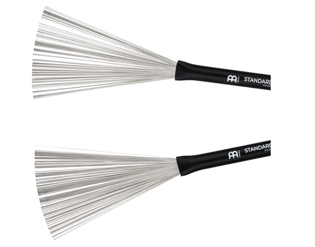 PAR DE ESCOBILLAS PROFESIONALES MEINL, CERDAS DURAS, MANGO COLOR NEGRO.