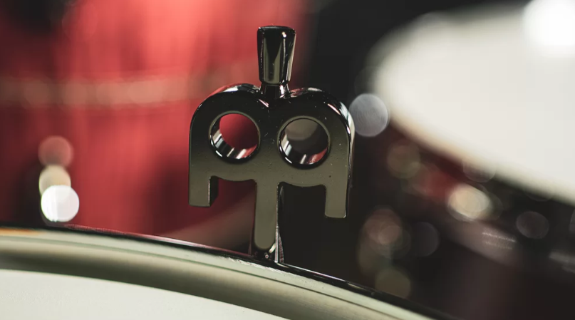 LLAVE MEINL, PARA AFINAR TAMBORES DE BATERIA, CON LOGO DE MEINL