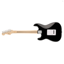 GUITARRA ELECTRICA FENDER, SERIE SQUIER , STRATOCASTER, COLOR NEGRO, TAPA BLANCA.