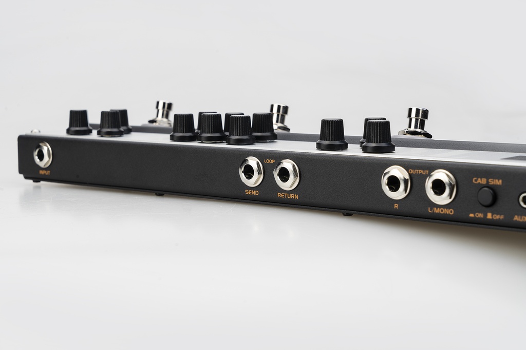 PEDAL ANALOGICO JOYO, 9V, 3 EFECTOS, OVERDRIVE / DISTORSION / DELAY / AFINADOR, XLR ST, AUX IN