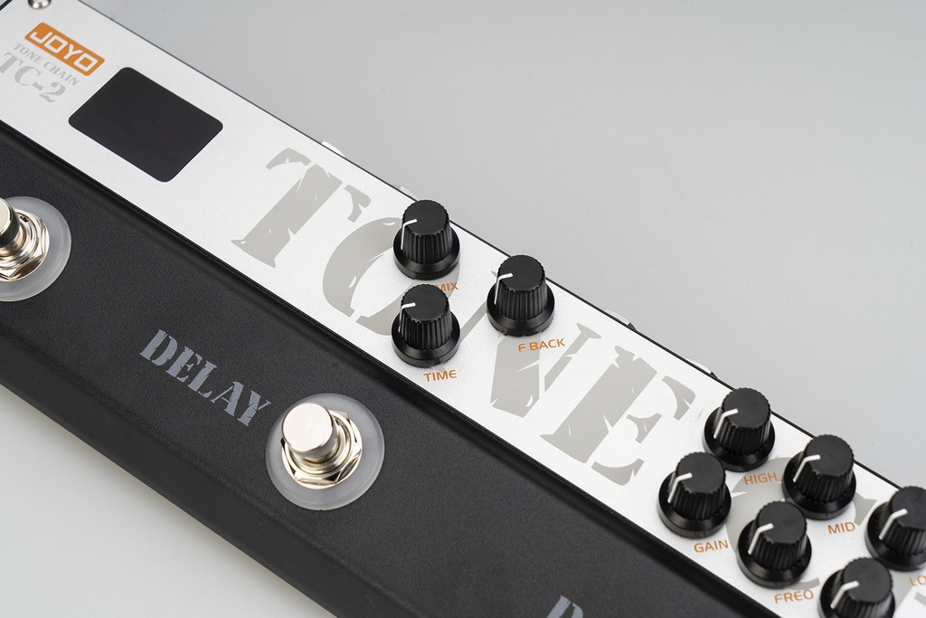 PEDAL ANALOGICO JOYO, 9V, 3 EFECTOS, OVERDRIVE / DISTORSION / DELAY / AFINADOR, XLR ST, AUX IN