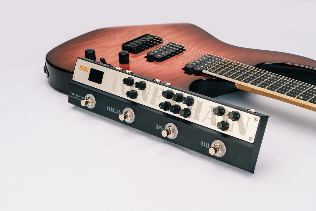 PEDAL ANALOGICO JOYO, 9V, 3 EFECTOS, OVERDRIVE / DISTORSION / DELAY / AFINADOR, XLR ST, AUX IN