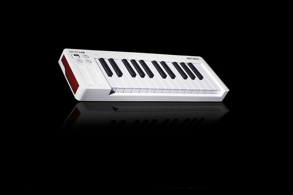 CONTROLADOR MIDI UNIVERSAL, ARTURIA, MICROLAB 3 WH, 25 MICRO TECLAS, COLOR BLANCO.