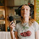 KIT DE INTERFAZ DE AUDIO FOCUSRITE, SERIE SCARLET 2i2 G4, MICROFONO CM25 MkIII, AUDIFONOS HP60 MkIII