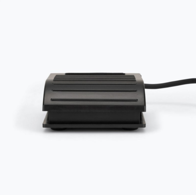 PEDAL DE SOSTENIDO ON-STAGE, PARA TECLADO, COMPACTO, SOLOR NEGRO.