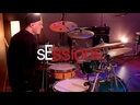 SET DE 7 MICROFONOS SE, PARA BATERIA, 5 DINAMICOS, 2 CONDENSADO, CON CABLES, CLIPS Y FUNDA (copia)