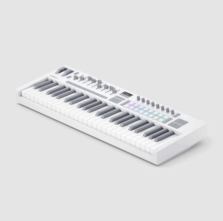 CONTROLADOR MIDI LAUNCHKEY, NOVATION, 49 TECLAS, COLOR BLANCO, PARA MAC/PC/OIS