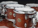 BATERIA ACUSTICA GRETSCH, SERIE CATALINA MAPLE COLOR WALNUT GLAZE LAC, 7 PCS, CONSTRUIDA CON 7 CAPAS EXTERNAS DE ARCE