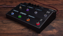 PEDAL LINE 6, MULTI-EFECTOS, ALTA GAMA, SERIE HX, COLOR NEGRO