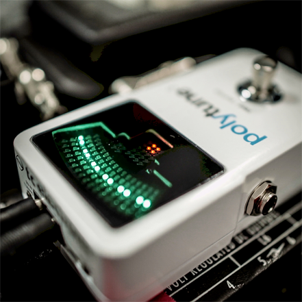 AFINADOR POLIFONICO TC ELECTRONIC, SERIE 3,  TIPO PEDAL, BLANCO