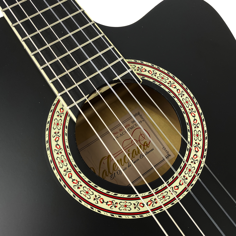 GUITARRA ELECTROCLASICA VALENCIANA, DE 39". CURTAWAY, COLOR NEGRO MATE