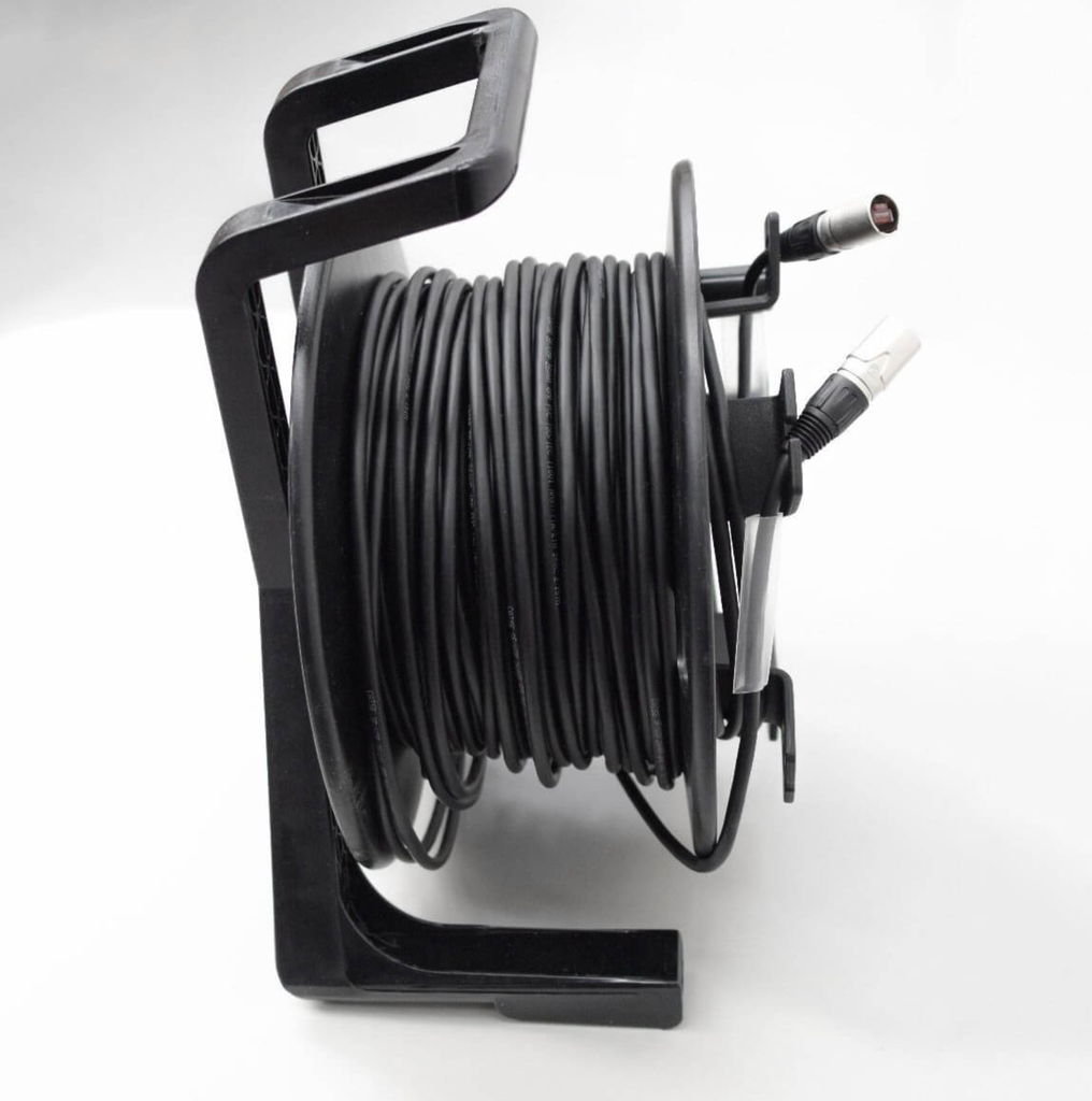 BOBINA DE CABLE CAT5e SOUNDKING, PORTATIL, BASE METALICA Y RODOS, CONECTOR NEUTRIK, 50MT