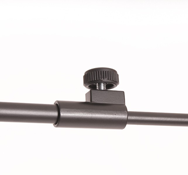 PEDESTAL PARA DOBLE TECLADO SOUNDKING, ESTILO X, DOBLE BARRA, ELEGANTE Y ROBUSTO, AJUSTABLE, COLOR NEGRO