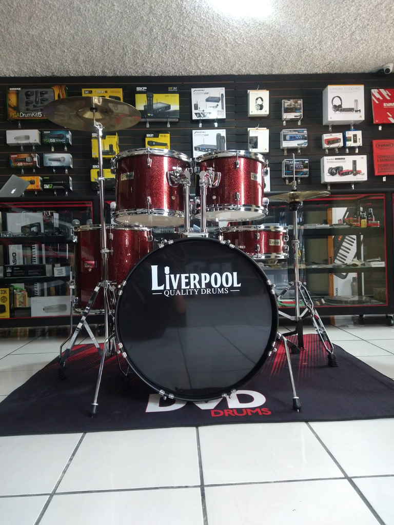BATERIA ACUSTICA LIVERPOOL, 5PCS, ROJO PERLADO, ARO CROMADO