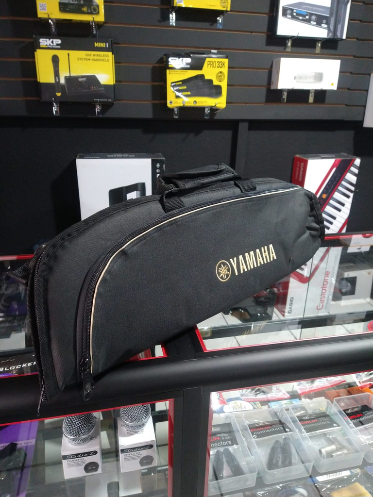 FUNDA PARA TROMPETA YAMAHA, ENGUATADO, COLOR NGRO