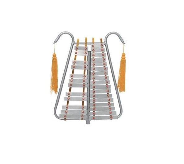 LIRA BOCHELI, 29 NOTAS, INCLUYE CINCHO Y BAQUETAS, COLOR PLATEADO