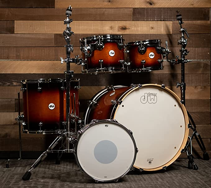 BATERIA ACUSTICA DW, SERIE DESIGN, 5 PCS, COLOR SUNBURTS, CONSTRUIDA CON MAPLE Y ARCE