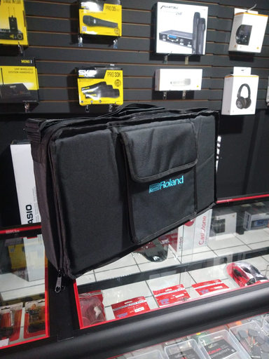 [RED-F-BATE-RD-SPD30-BK] FUNDA PARA BATERIA ELECTRICA ROLAND SPD30, ENGUATADO, COLOR NEGRO