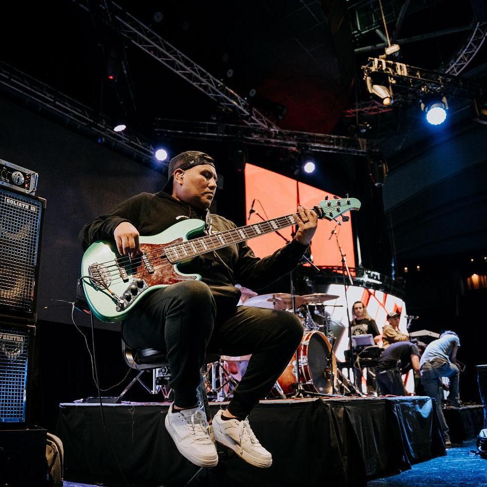 Josué "Chiks" Tomas